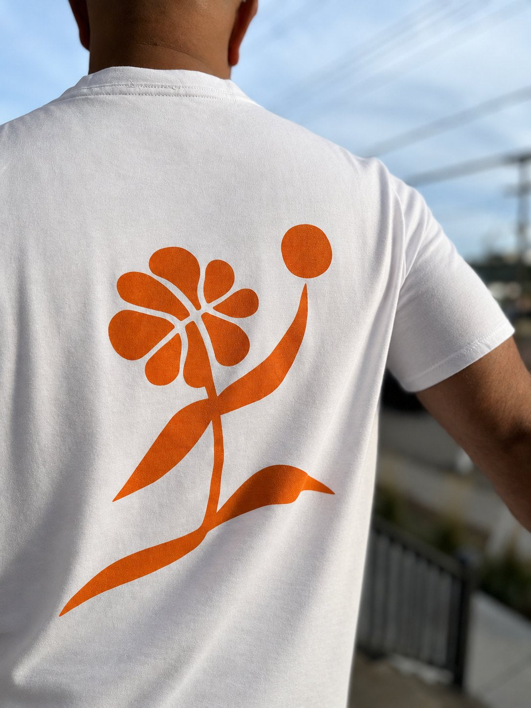 Adesso Athletics Jump Plant Tee – White – worn