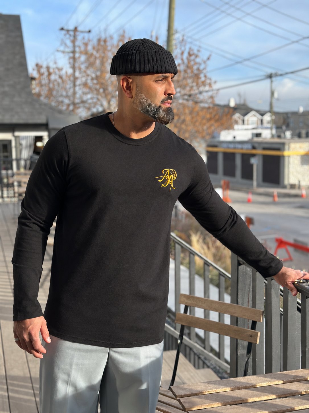 Adesso Athletics Monogram Long Sleeve – Black – worn